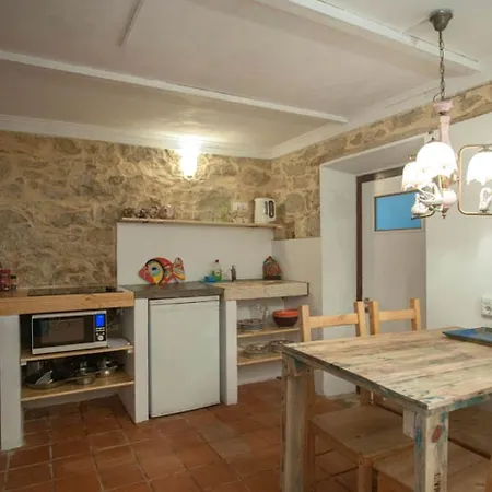 Charming With Pool Access Near Lisbon In Portugal